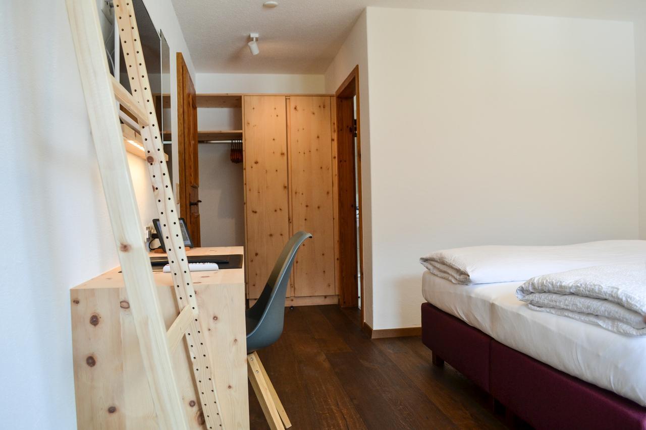 Schorta's Alvetern Hotell Ardez Exteriör bild